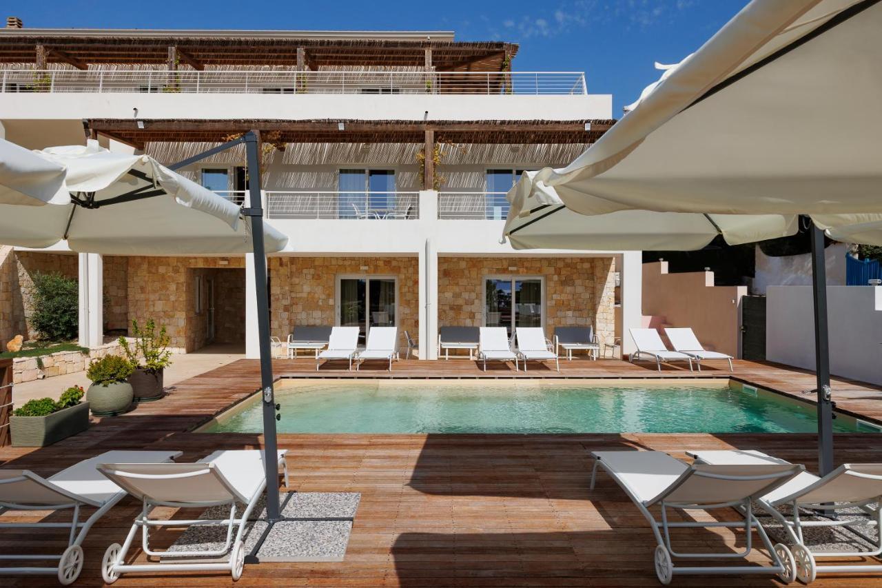 Mercury Beach Hotel Сант-Антиоко Экстерьер фото