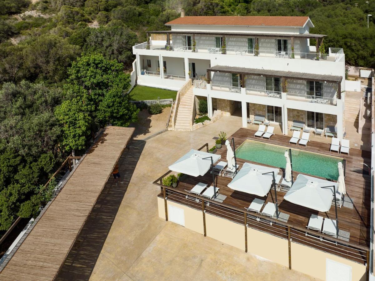 Mercury Beach Hotel Сант-Антиоко Экстерьер фото
