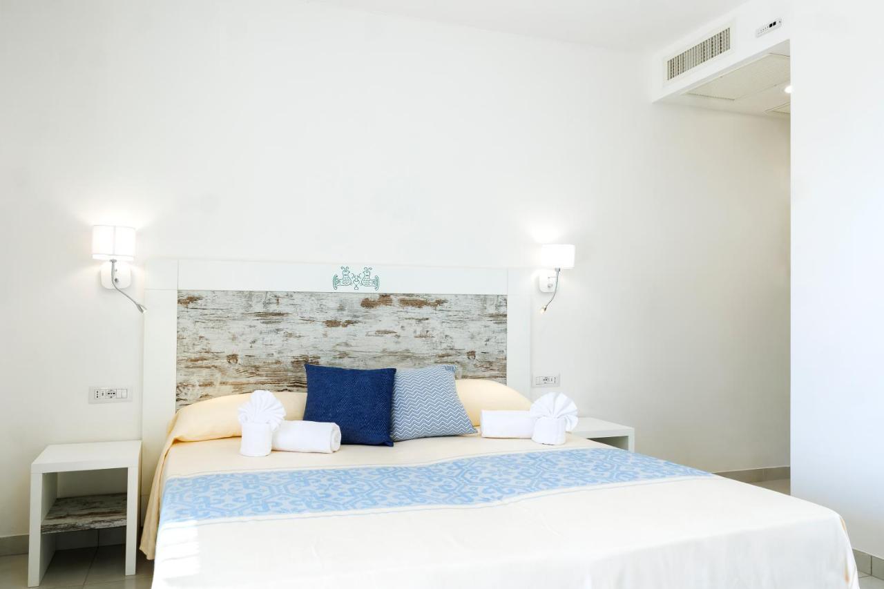 Mercury Beach Hotel Сант-Антиоко Экстерьер фото