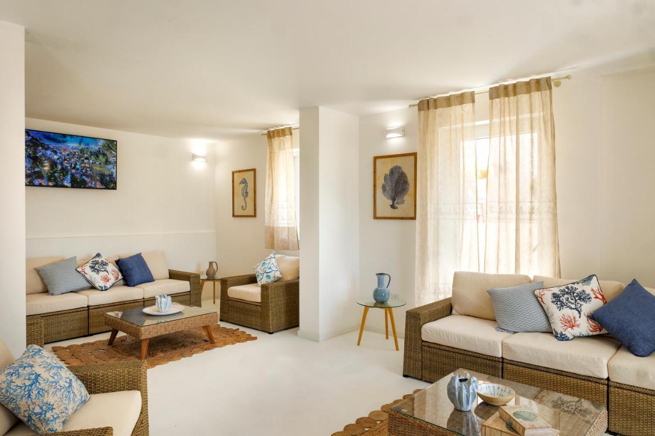 Mercury Beach Hotel Сант-Антиоко Экстерьер фото