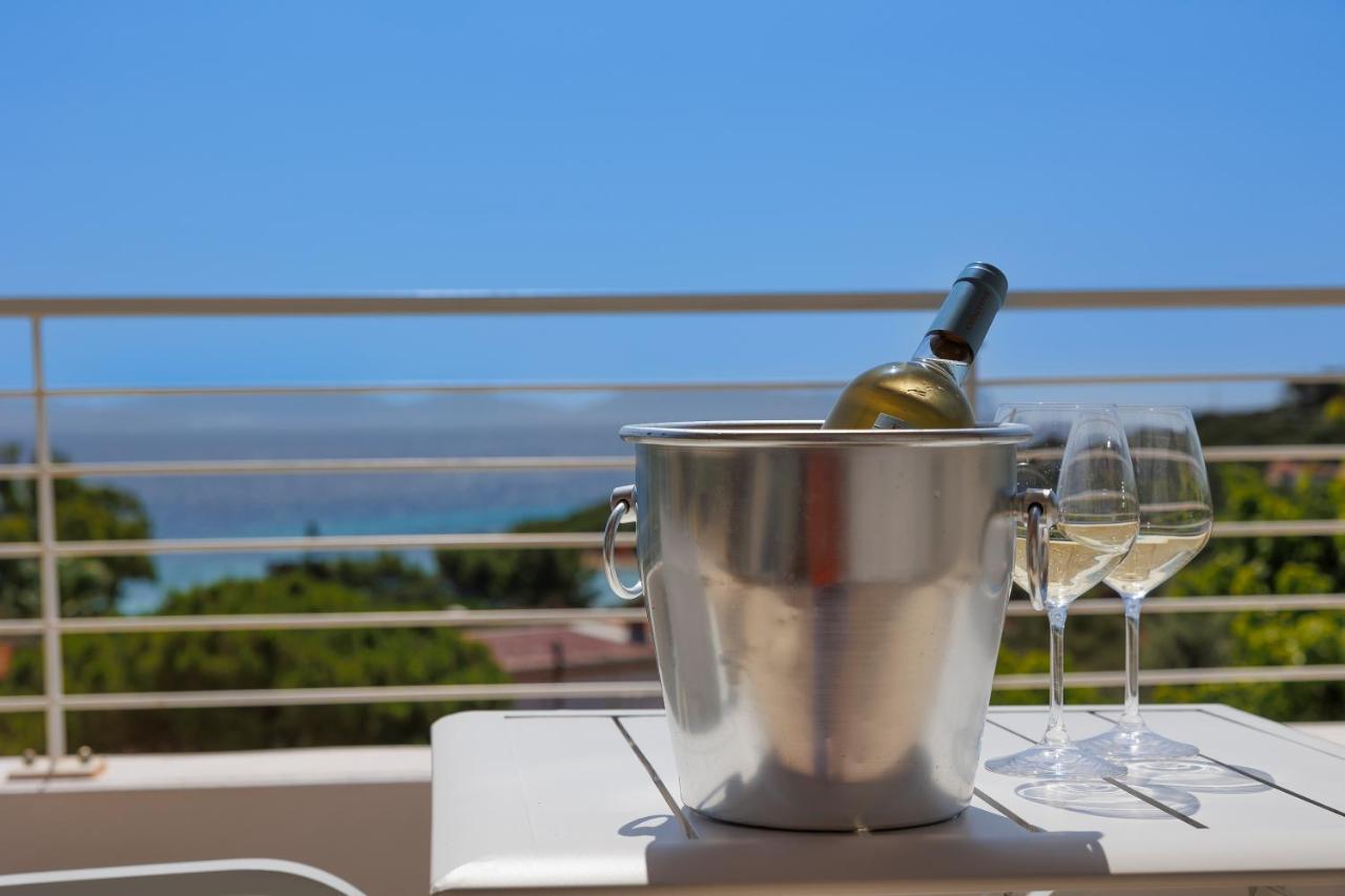 Mercury Beach Hotel Сант-Антиоко Экстерьер фото