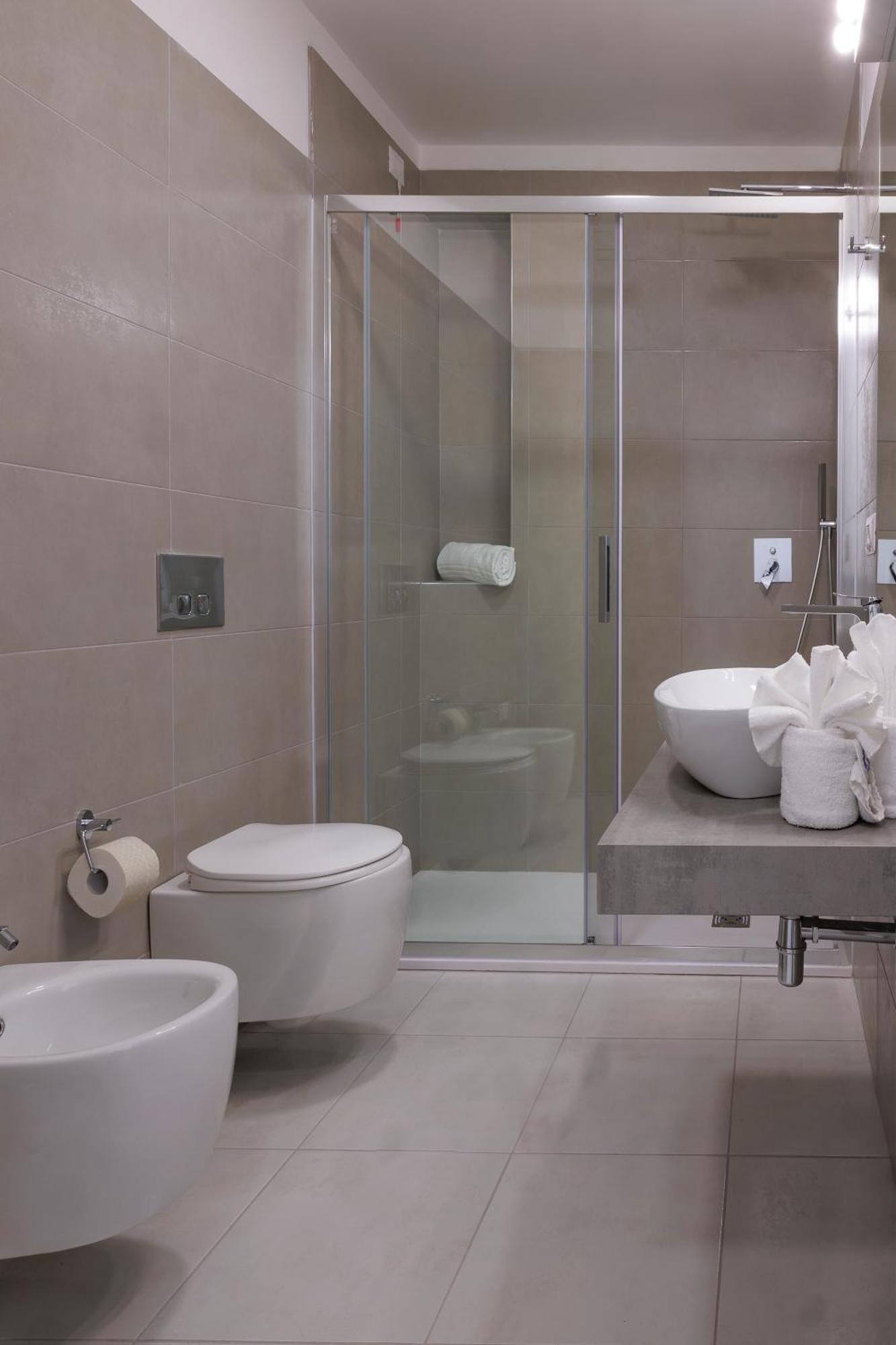 Mercury Beach Hotel Сант-Антиоко Экстерьер фото